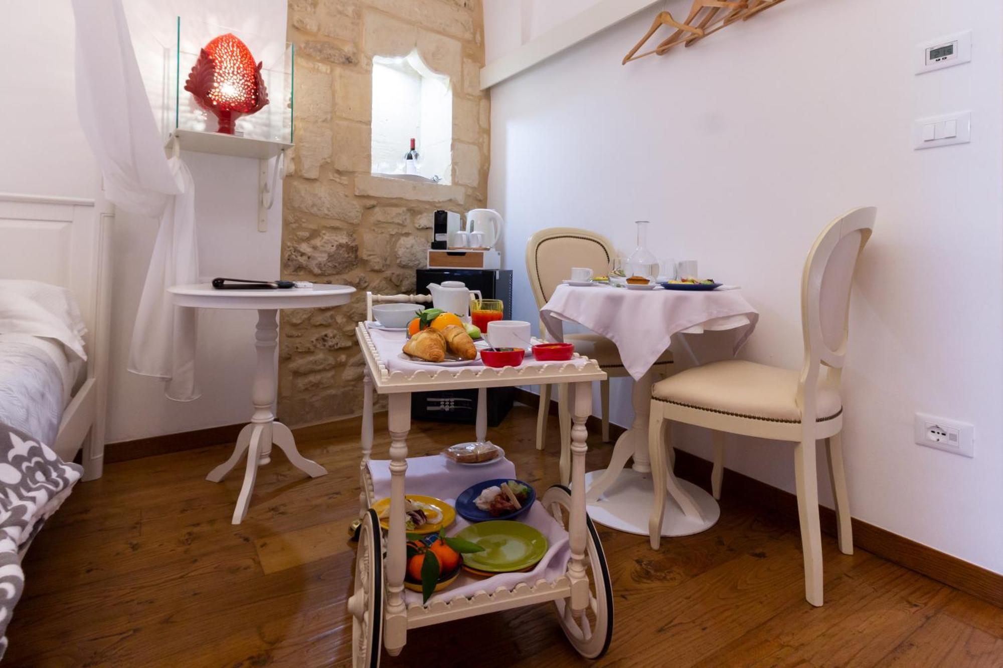 Le Nicchie luxury rooms Lecce Extérieur photo