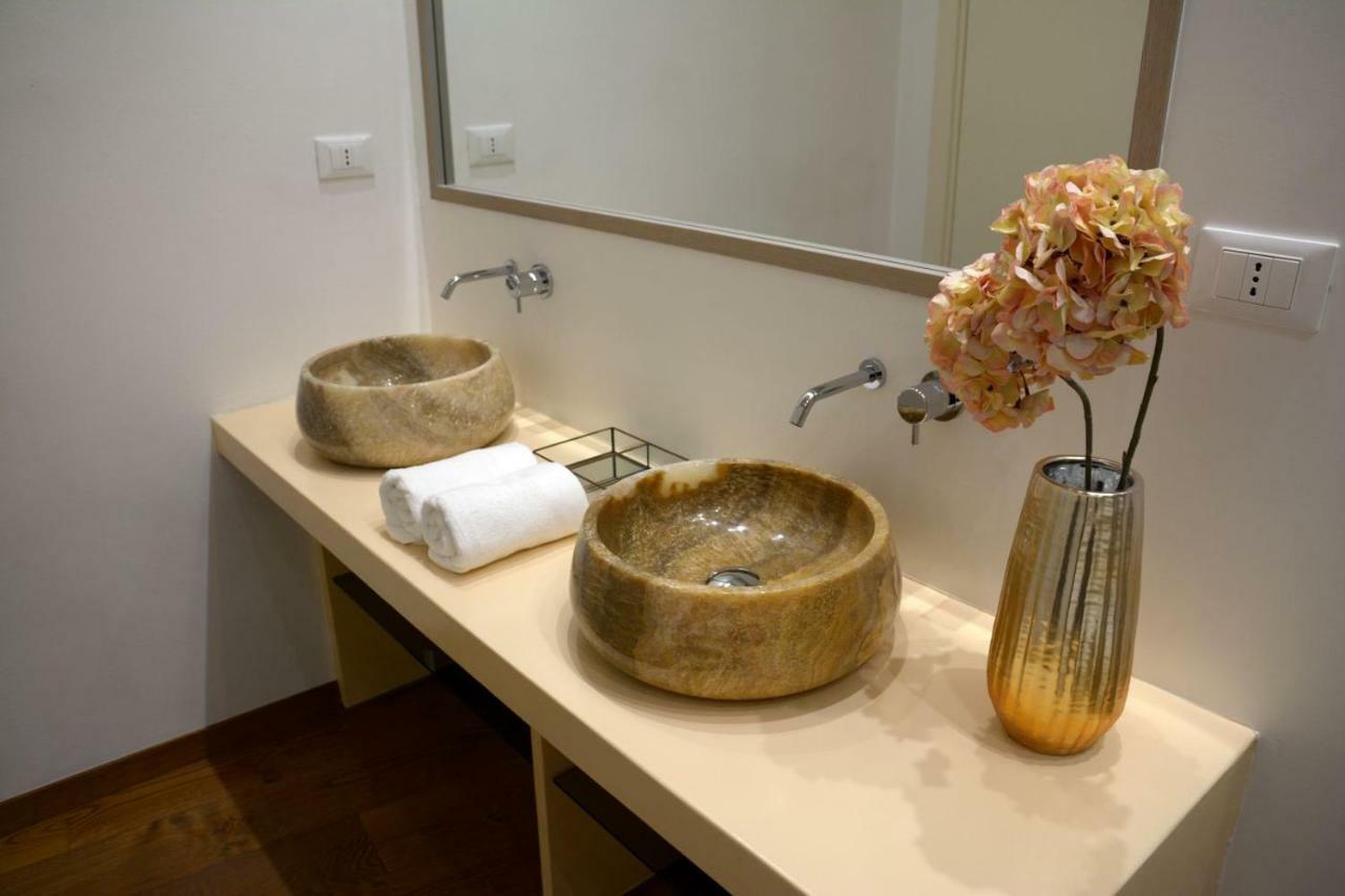Le Nicchie luxury rooms Lecce Extérieur photo