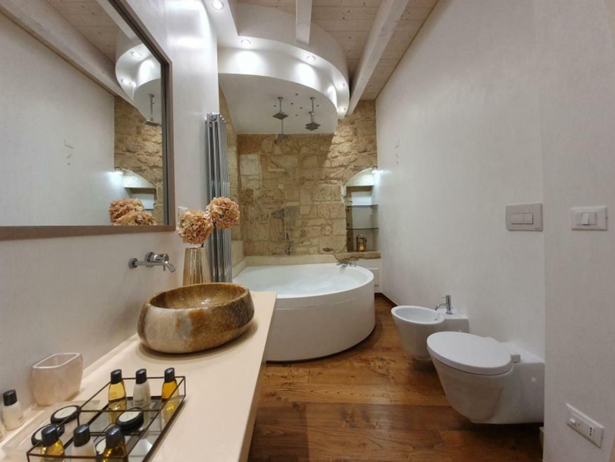 Le Nicchie luxury rooms Lecce Extérieur photo